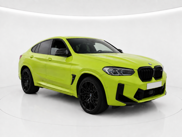 Bmw vista frontal con ventana abierta color verde